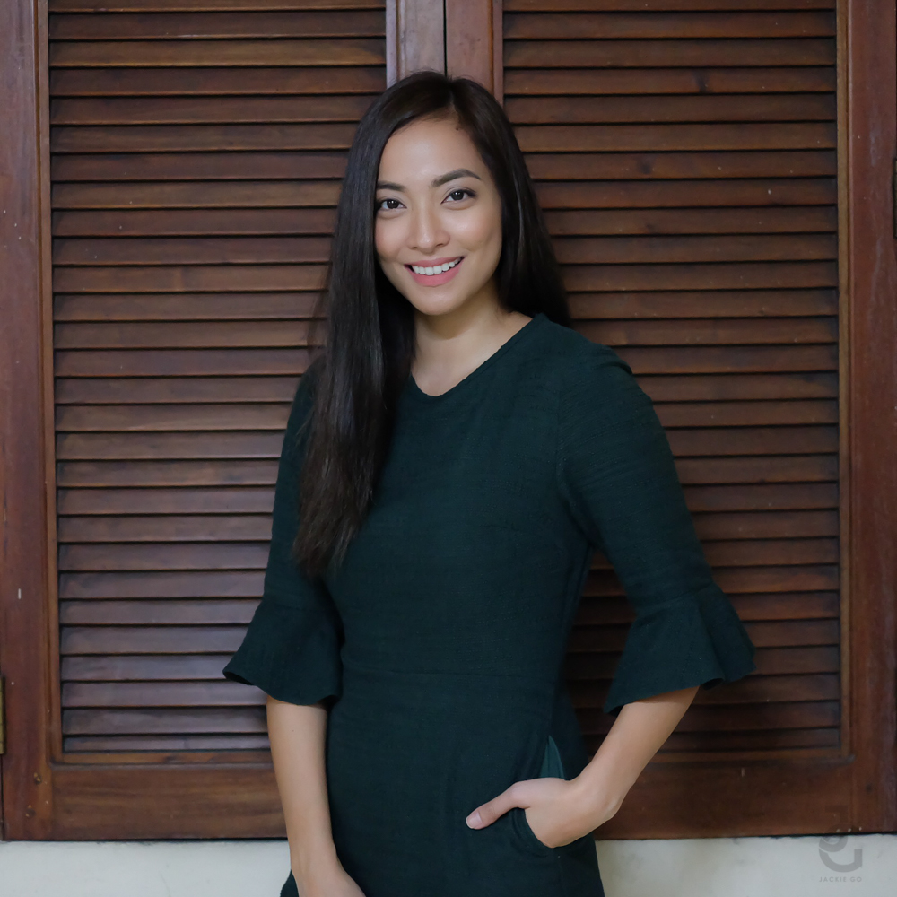 bellsleevedress_jackiego