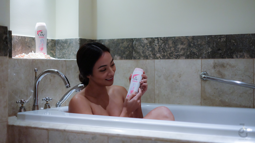 olayskinwhiteningbodywash_jackiego_3