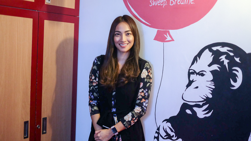 stripmanila_touchofcomfortipl_jackiego_2